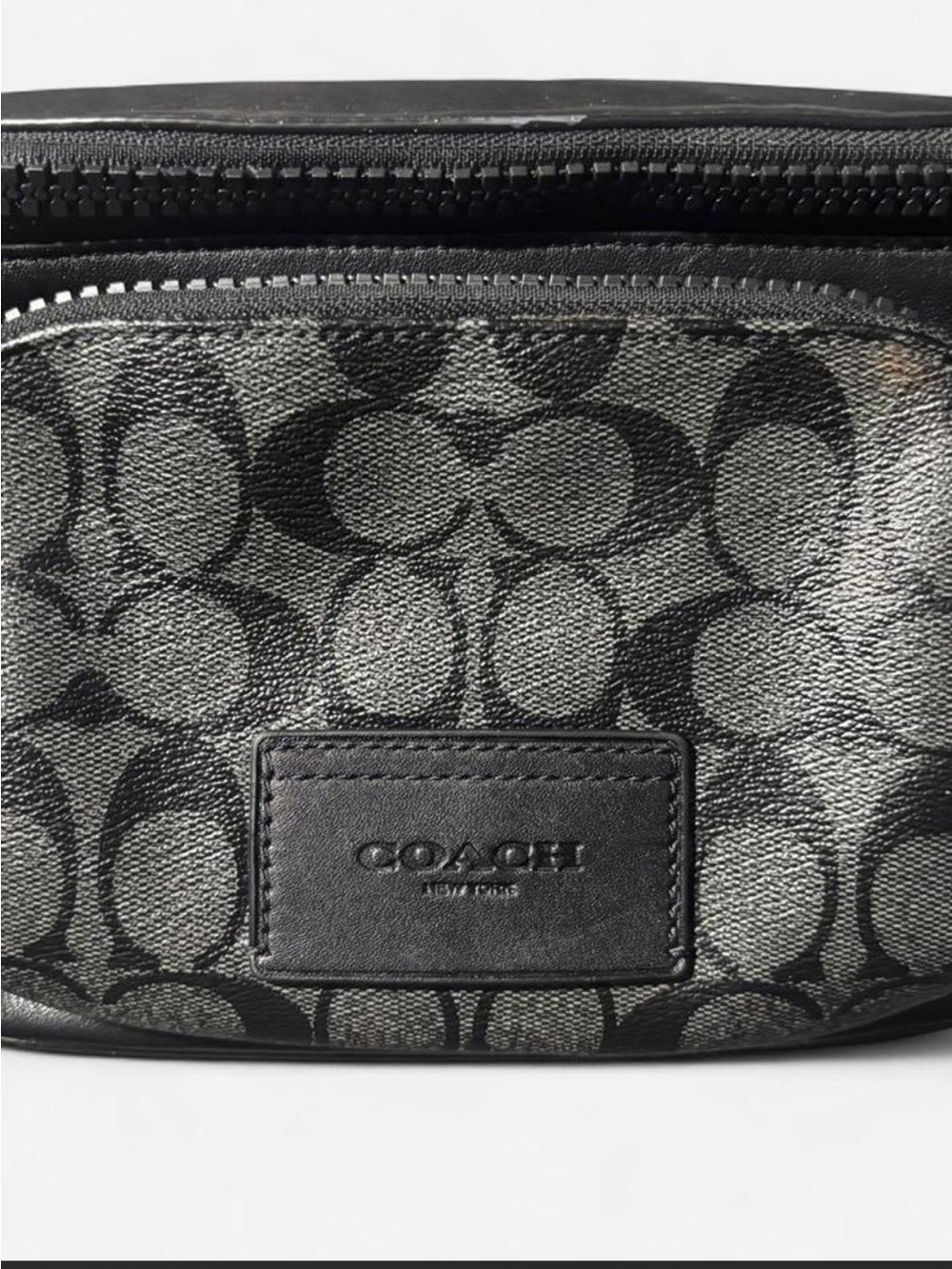 Coach Men’s Signature “Warren” Canvas Belt Bag in Black and Charcoal - Picture 2 of 8